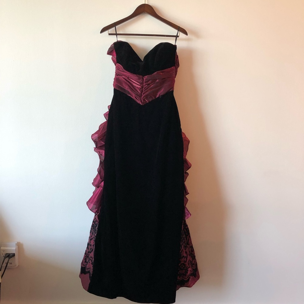 Jessica McClintock Black Velvet Evening Gown